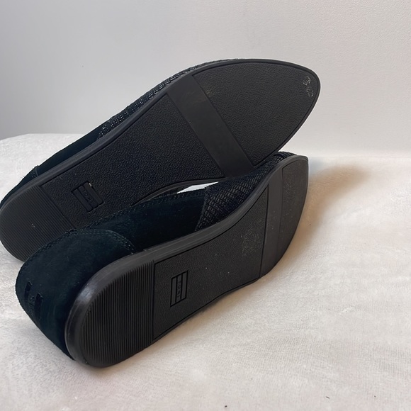 TOMS slip ons Judi black snake print slip on flat size 8.5 EUC - Picture 6 of 7